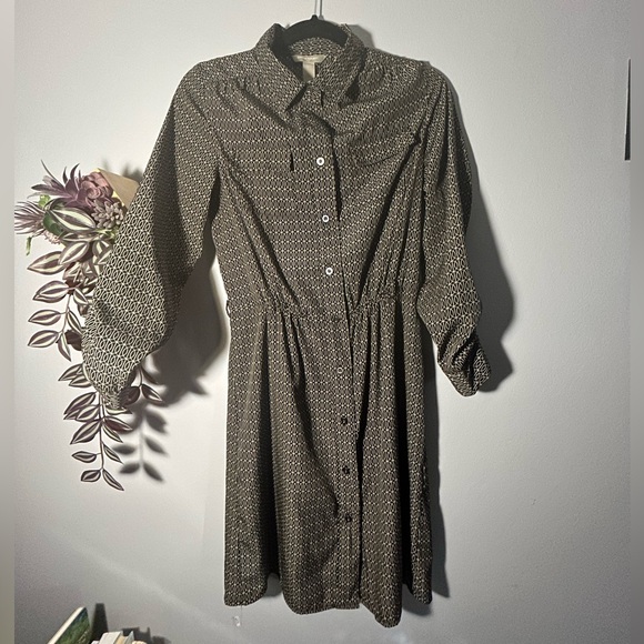 Banana Republic Patterned Buttoned Work Dress - Picture 2 of 4